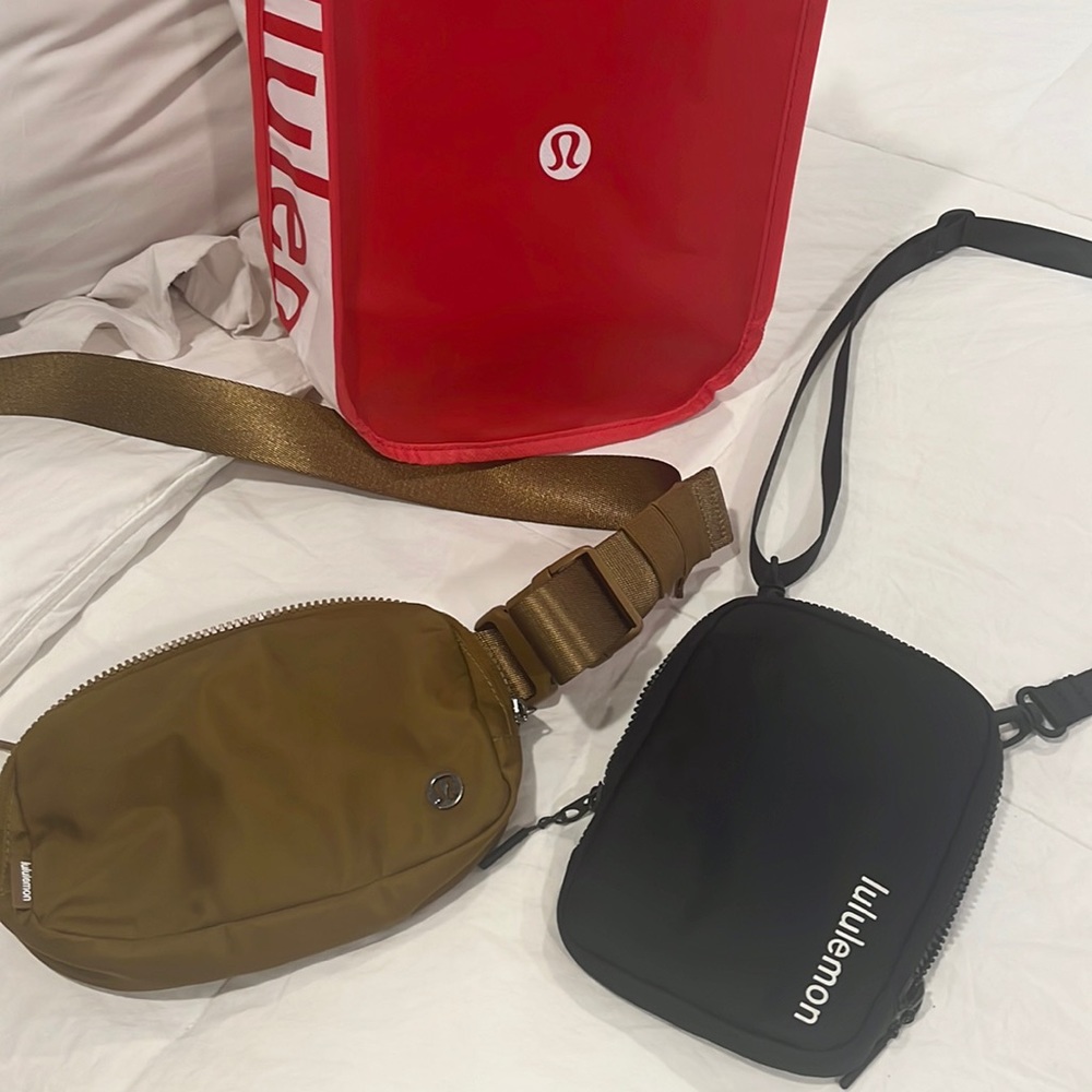 Lulu lemon cross body’s